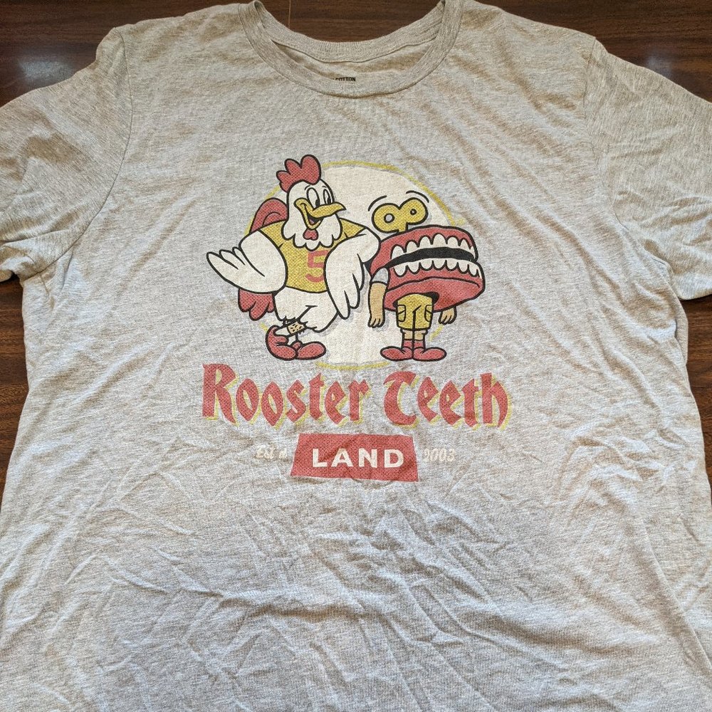 ROOSTER TEETH Land Est. 2003 Graphic Tee XL